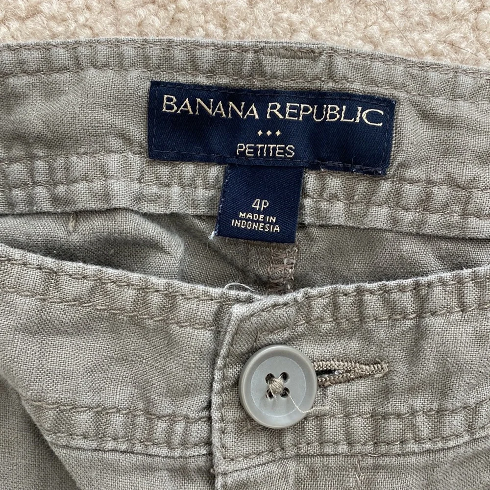 Banana Republic linen cargo